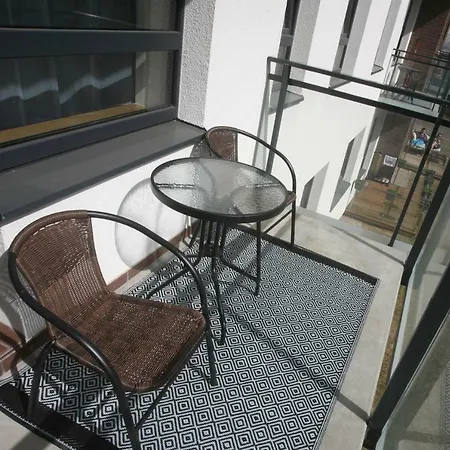 Next To Panorama Mall 4 *